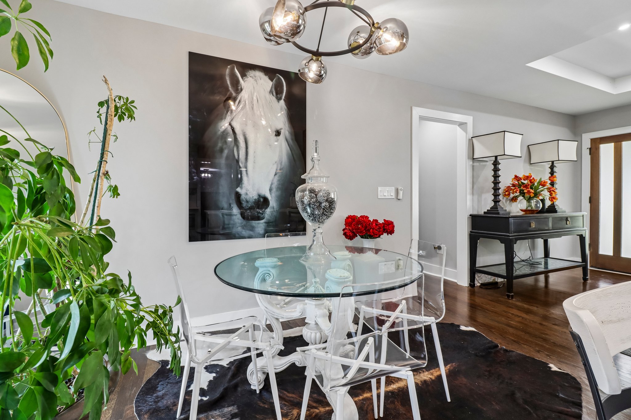 A memorable dining vignette where modern glamour meets warmth