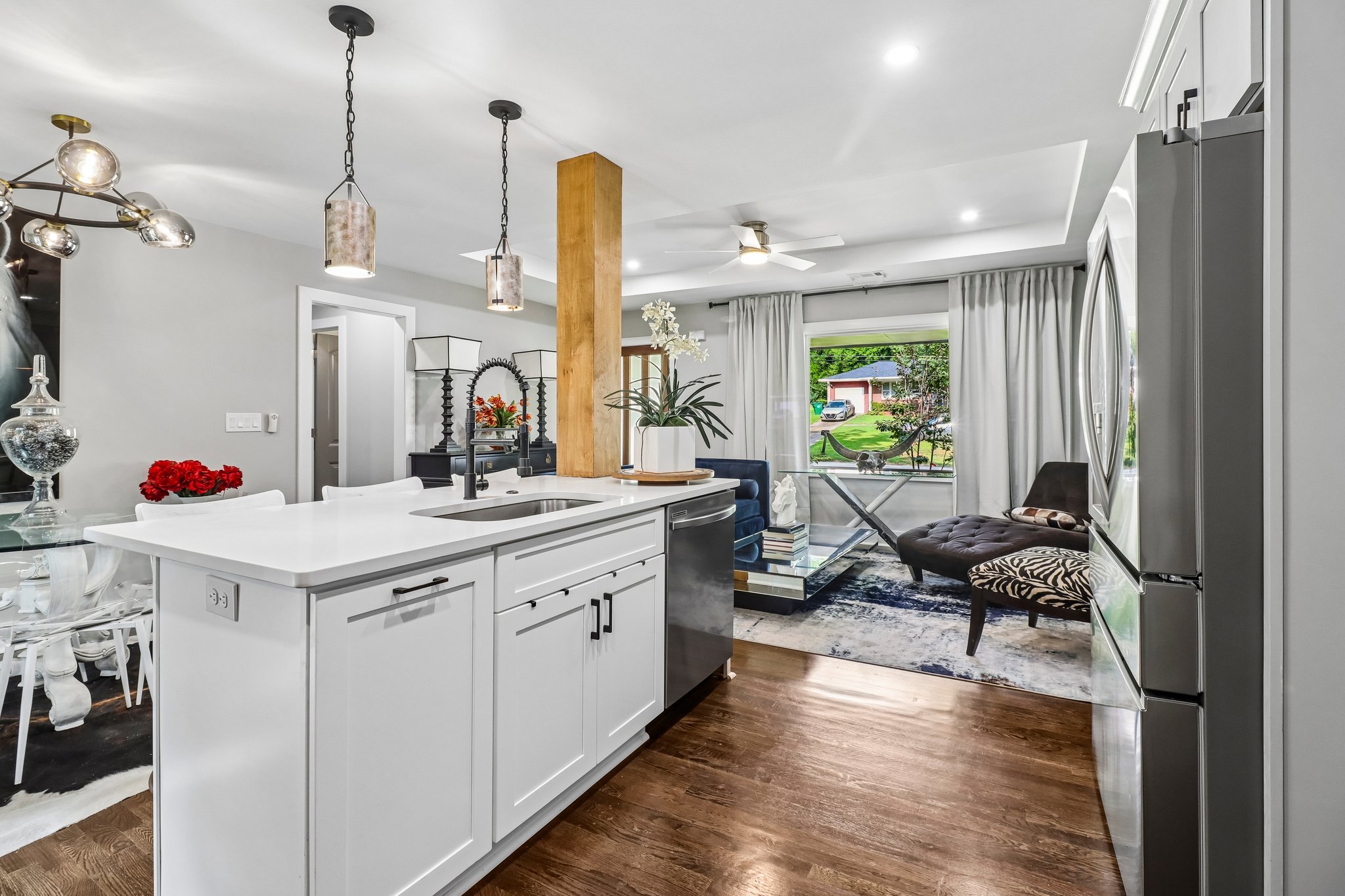 The generous island connects cooking, dining and entertaining